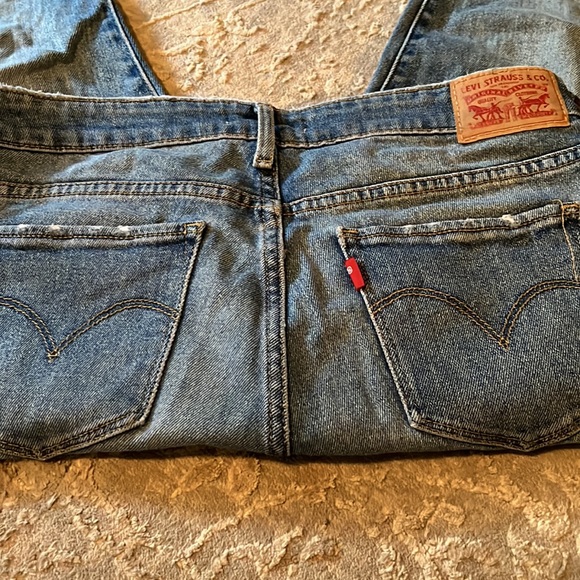 Levi 711 Skinny Jeans - Picture 4 of 4